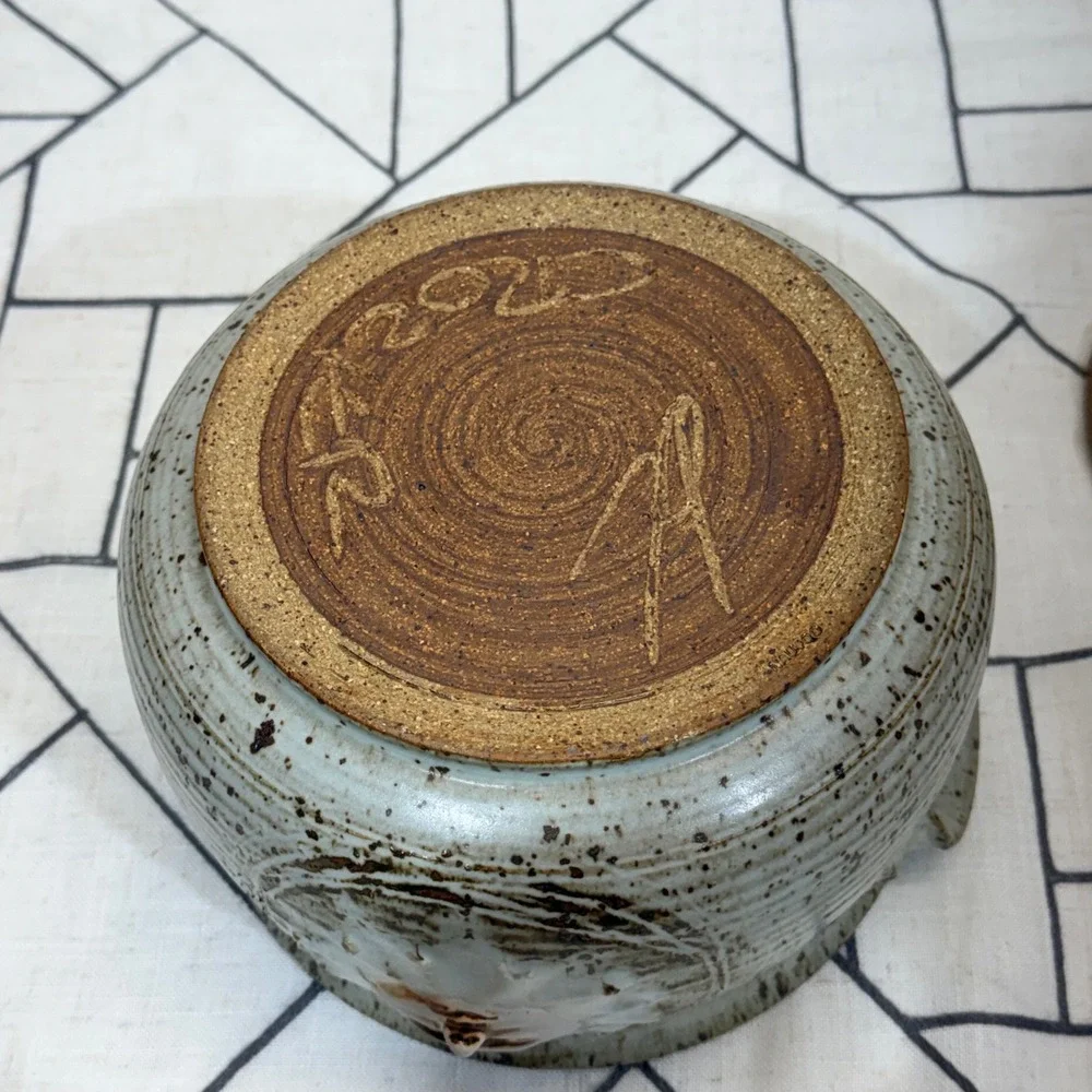 Crocker‎ Nauvoo Studio Pottery Lidded Bean Pot 8in Tan Sun Face Celestial Signed